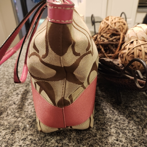 Coach Signature Brown and Pink Tote Bag - Picture 7 of 17
